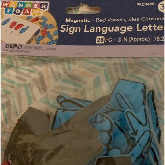 Sign language magnetic letters - Picture 2 of 4